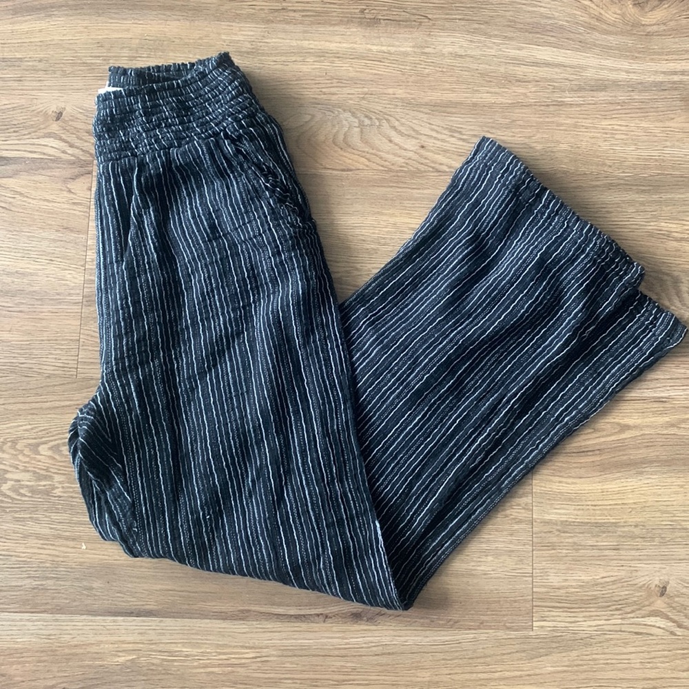 Perfect beach pants! Black with white stripes